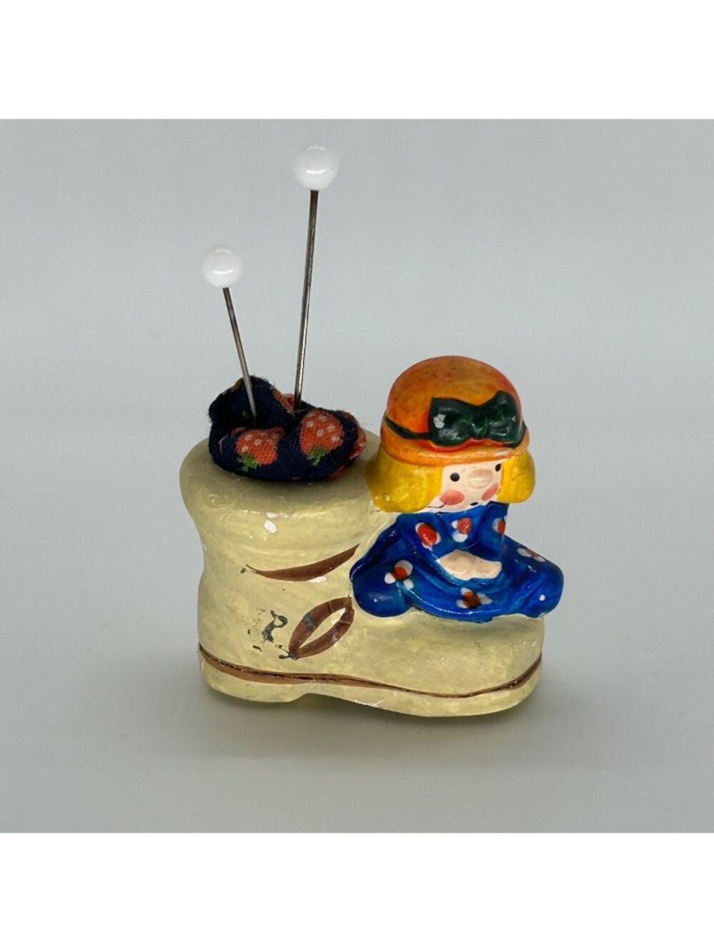 Vintage Pin Cushion Ceramic Tiny Boot with Doll Miniature 1950s Japan Sewing Kit - Picture 3 of 9